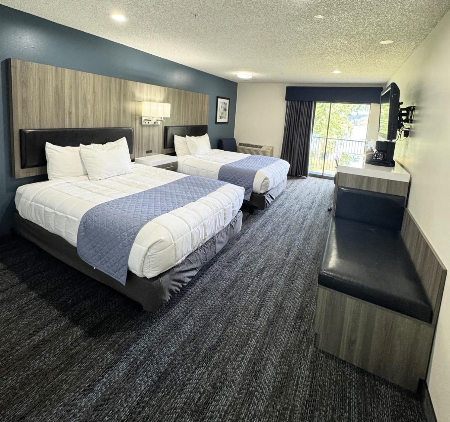 ברמרטון Oyster Bay Inn & Suites מראה חיצוני תמונה